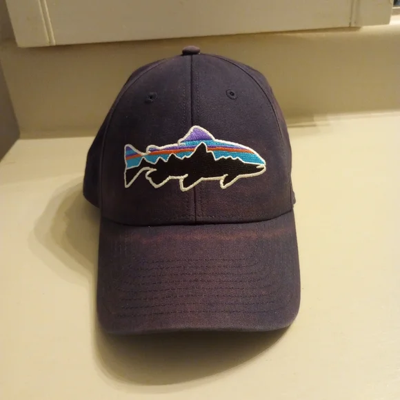 Patagonia Fitz Roy Trout Men's Flex Fit Hat - Picture 2 of 10